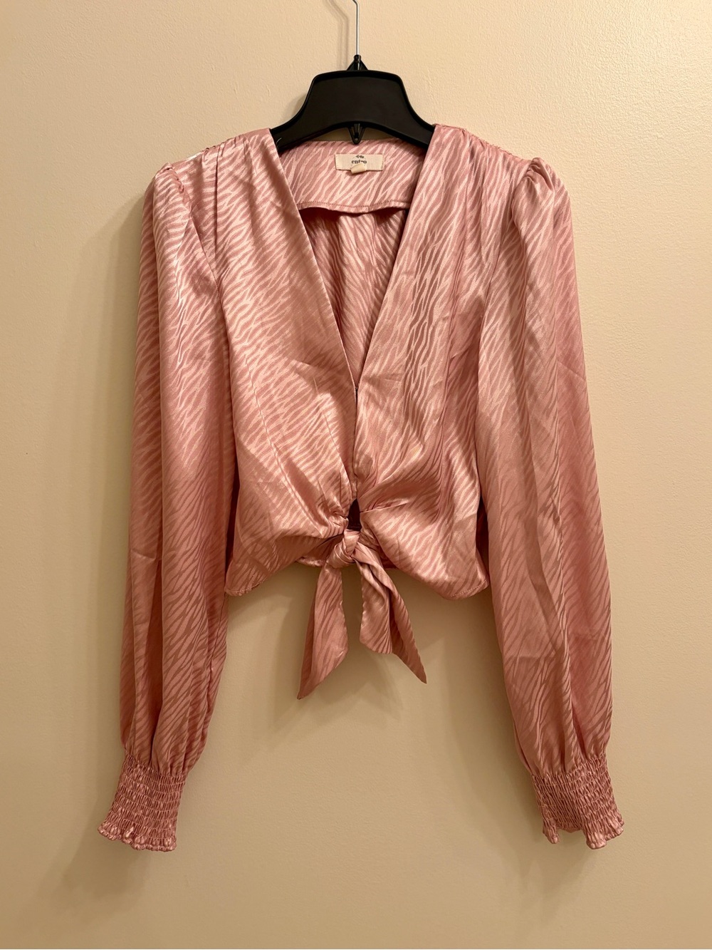 entro | Pink Satin Tie-Front Blouse